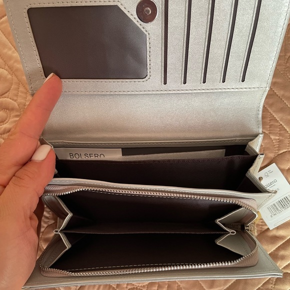 Brand New beautiful and stylish clutch wallet for women - Picture 4 of 5